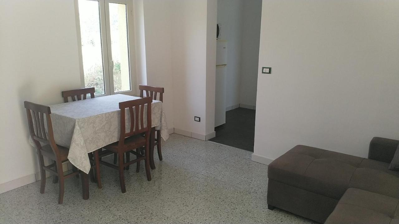 Casoli  Lake Retreat - Maiella Apartment - Beautiful Lake And Mountain Views מראה חיצוני תמונה