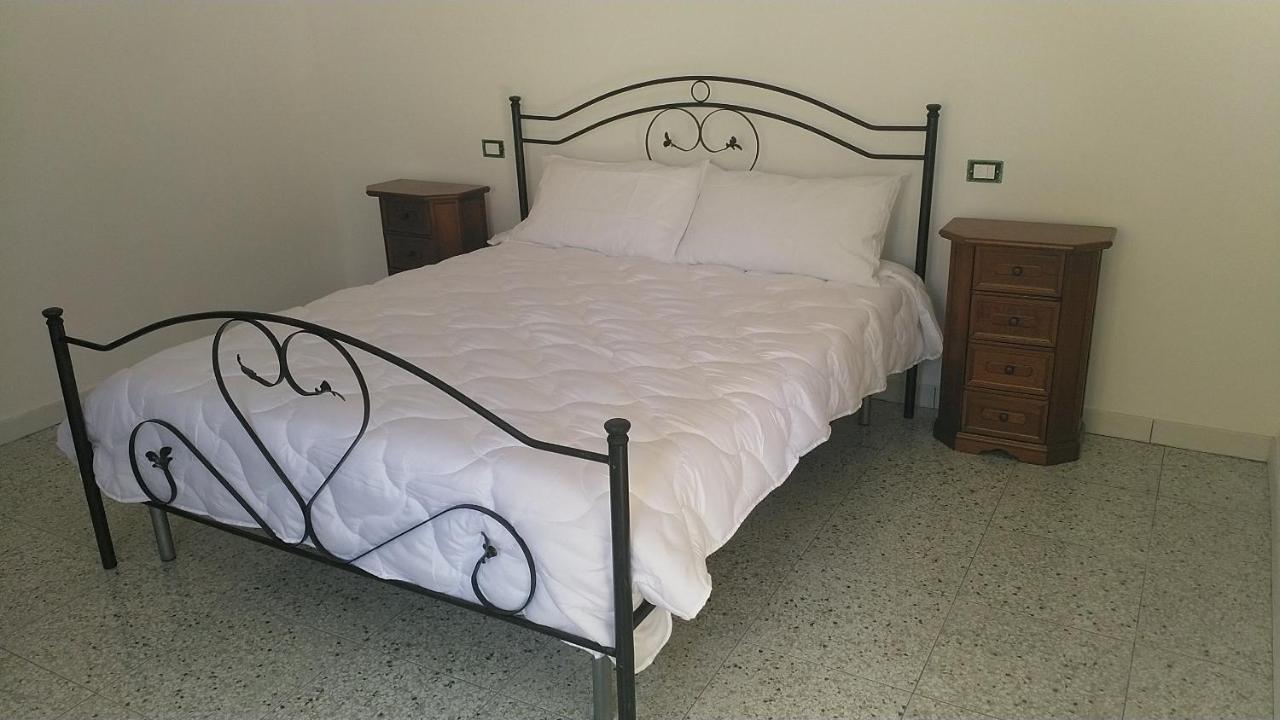 Casoli  Lake Retreat - Maiella Apartment - Beautiful Lake And Mountain Views מראה חיצוני תמונה